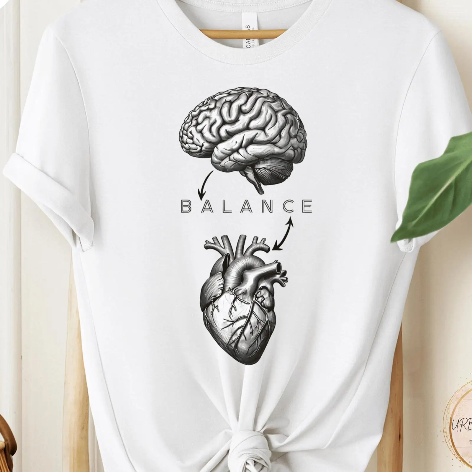 Health Wellness Mental Health - Camiseta Brain Heart Balance Minimalista para